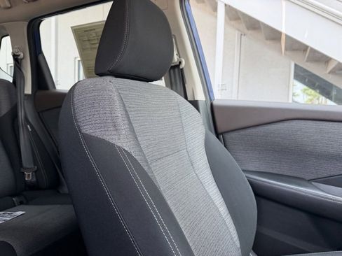 Certified 2022 Nissan Rogue SV image 27