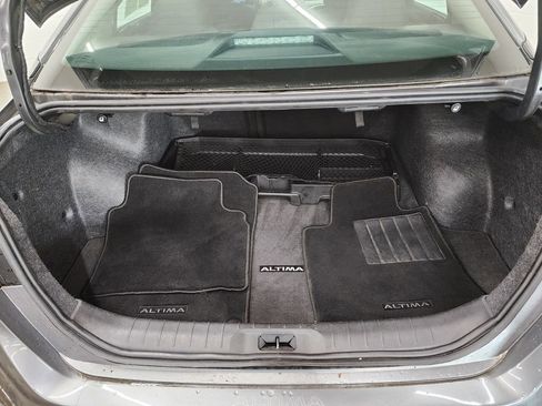 Used 2024 Nissan Altima 2.5 SV FWD image 28