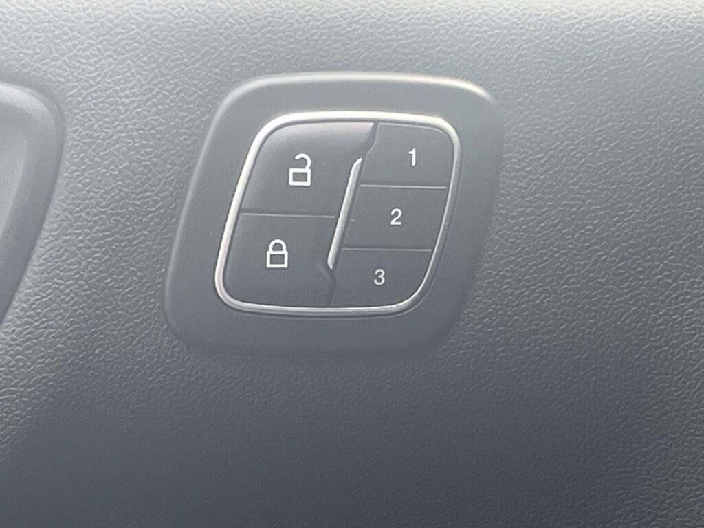 Used 2023 Ford Escape Active w/ Tech Pack #2 FWD image 32