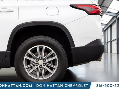 Used 2023 Chevrolet Traverse LT FWD image 31