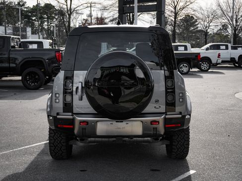 Used 2021 Land Rover Defender 110 X image 9