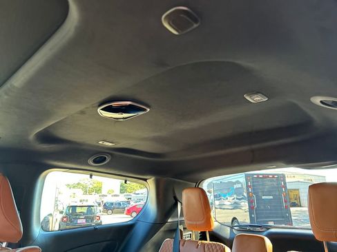 New 2026 Chrysler Pacifica Pinnacle image 29