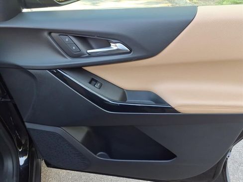 Certified 2025 Chevrolet Equinox ACTIV AWD/4WD image 17