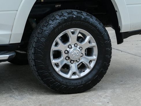 Used 2021 RAM 2500 Laramie AWD/4WD image 14