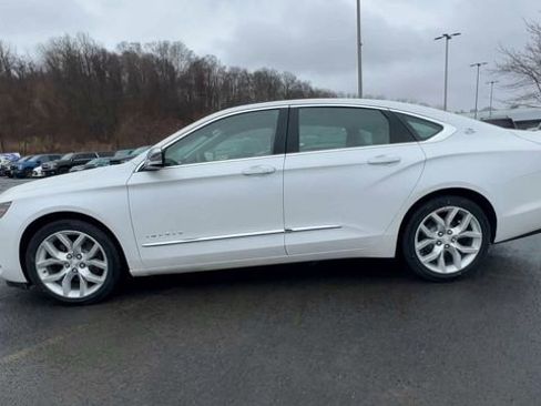 Used 2017 Chevrolet Impala Premier w/ Enhanced Convenience Package FWD image 5