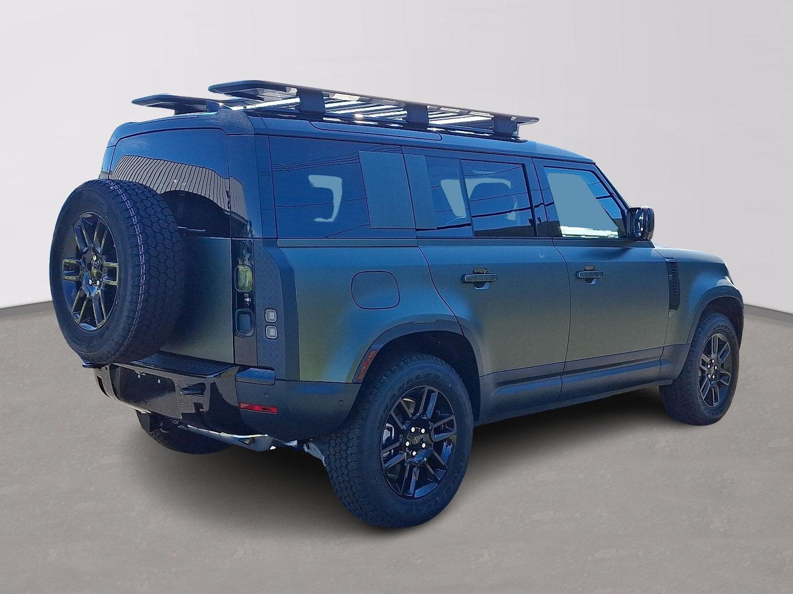New 2026 Land Rover Defender 110 S AWD/4WD image 3
