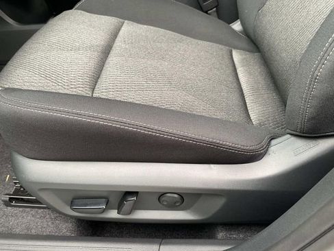 New 2026 Nissan Rogue SV AWD/4WD image 9