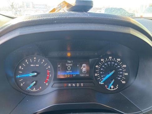 Used 2020 Ford Edge SE image 15