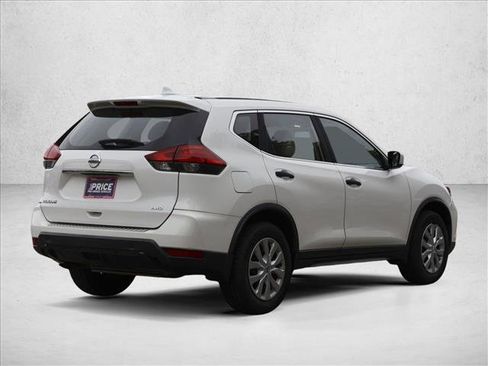 Used 2017 Nissan Rogue S AWD/4WD image 5