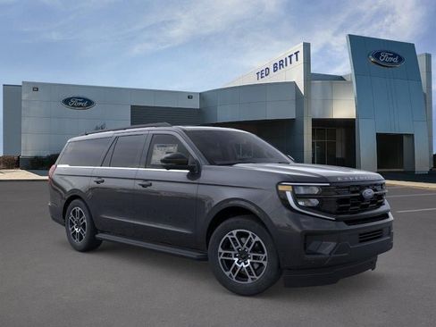 New 2026 Ford Expedition Max Active AWD/4WD image 1