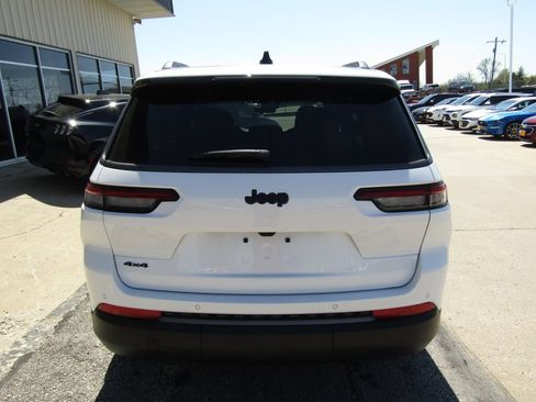 New 2026 Jeep Grand Cherokee L 4WD image 4