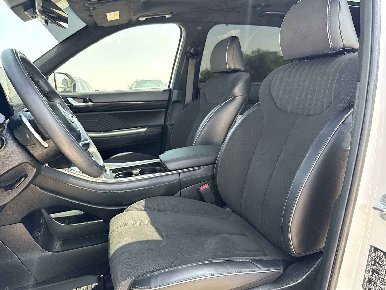 Used 2025 Hyundai Palisade Calligraphy AWD/4WD image 15