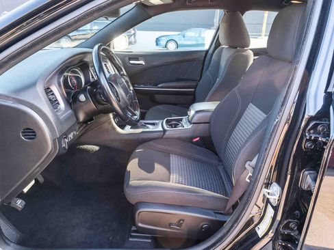 Used 2023 Dodge Charger SXT RWD image 19