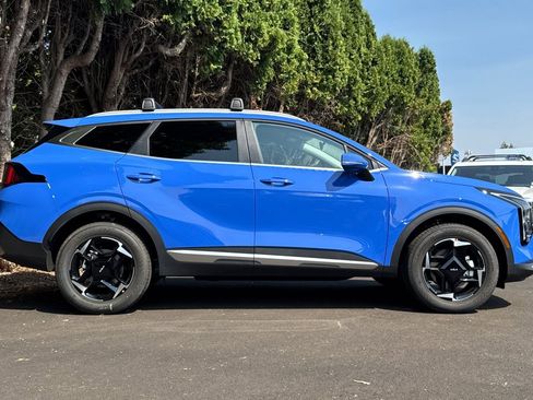 New 2026 Kia Sportage EX image 2
