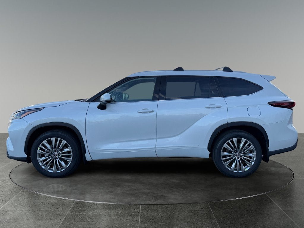 New 2026 Toyota Highlander Platinum AWD/4WD image 5