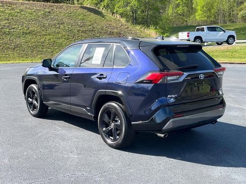 Used 2019 Toyota RAV4 XSE w/ XSE Weather Package AWD/4WD image 3
