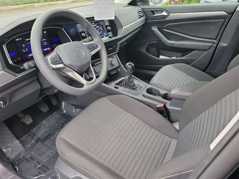 Certified 2022 Volkswagen Jetta S image 13