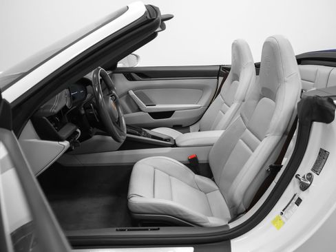 Certified 2020 Porsche 911 Carrera 4S image 53