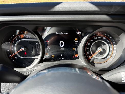 New 2026 Jeep Wrangler Unlimited Sahara AWD/4WD image 21
