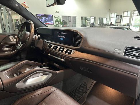 Used 2020 Mercedes-Benz GLS 580 4MATIC image 65