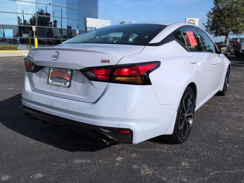 Certified 2024 Nissan Altima 2.5 SR w/ SR Premium Package image 5