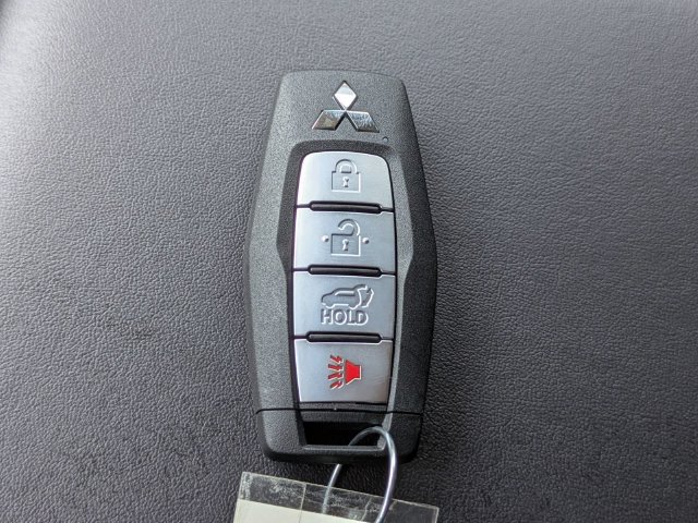 New 2026 Mitsubishi Outlander SE FWD image 33