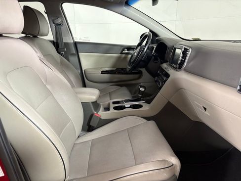 Used 2019 Kia Sportage EX w/ EX Technology Package FWD image 14