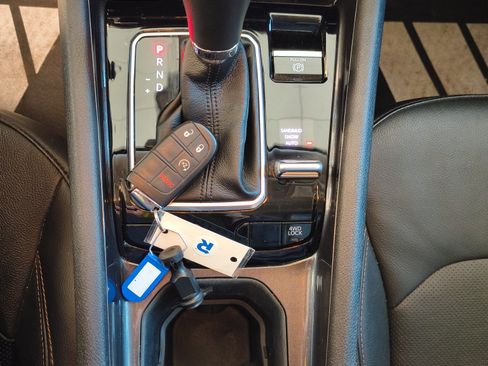 Used 2022 Jeep Compass Latitude image 21