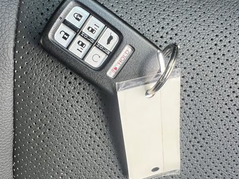 Used 2022 Honda Odyssey Elite image 37