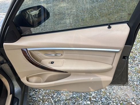 Used 2016 BMW 328i Sedan image 32