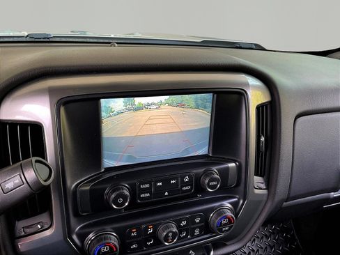 Used 2018 Chevrolet Silverado 1500 LT w/ Redline Edition AWD/4WD image 15