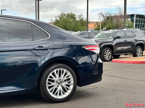 Used 2020 Toyota Camry XLE w/ Carpet Mat Package FWD image 8