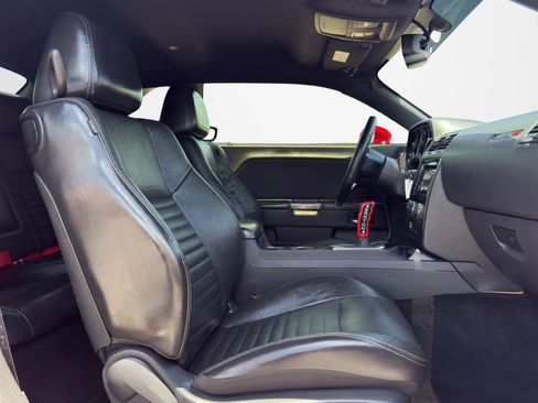 Used 2014 Dodge Challenger SRT8 Core RWD image 13