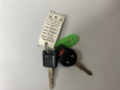Used 2012 Nissan Rogue S FWD image 32