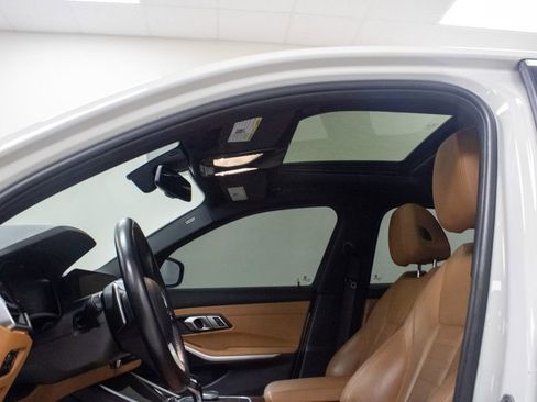 Used 2021 BMW 330e w/ Convenience Package image 11