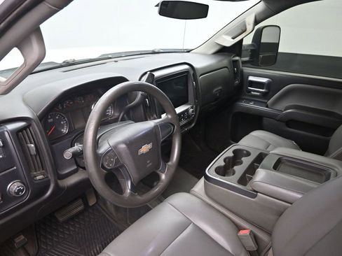 Used 2015 Chevrolet Silverado 2500 W/T AWD/4WD image 12