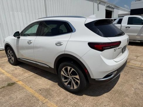 Used 2023 Buick Envision Essence AWD/4WD image 3