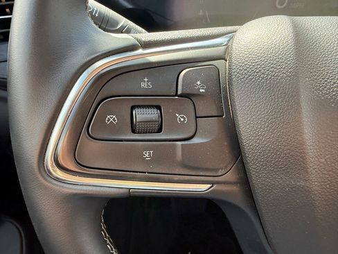 Used 2025 Buick Encore GX Preferred AWD/4WD image 13