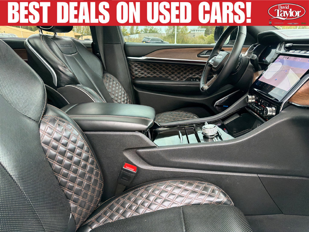 Used 2024 Jeep Grand Cherokee L Summit w/ Advanced Protech Group IV AWD/4WD image 29