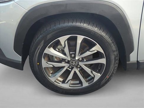 Certified 2024 Toyota Corolla Cross XLE FWD image 24
