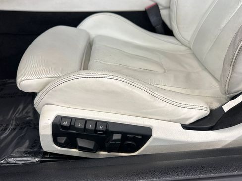 Used 2013 BMW M6 Convertible RWD image 15