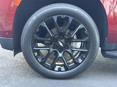 Used 2023 Chevrolet Tahoe Premier w/ Advanced Technology Package image 10