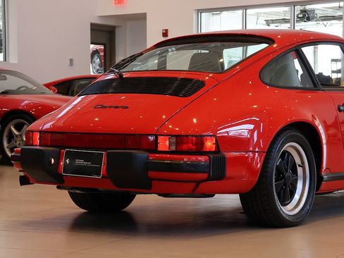 Used 1988 Porsche 911 Carrera RWD image 79