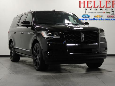 Used 2024 Lincoln Navigator L Reserve AWD/4WD image 1