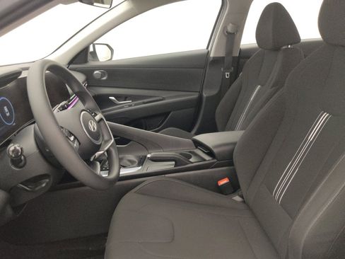 Used 2024 Hyundai Elantra SEL FWD image 17
