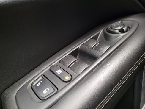 Used 2020 Jeep Compass Latitude image 27