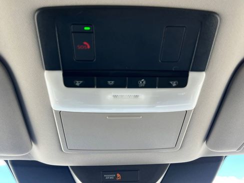 Certified 2025 Nissan Pathfinder SL FWD image 7