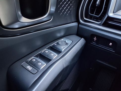 New 2026 Kia Sorento S AWD/4WD image 12