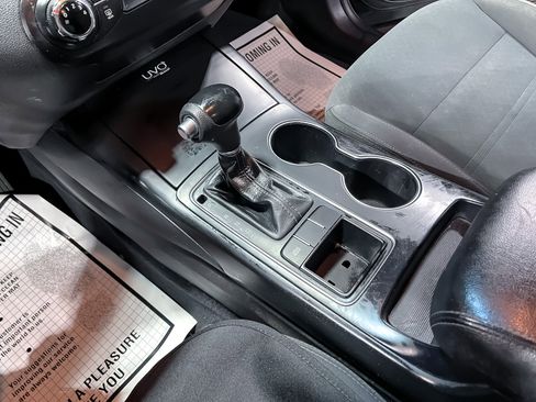 Used 2016 Kia Sorento LX image 25