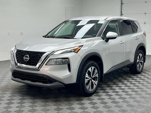 Used 2023 Nissan Rogue SV AWD/4WD image 13